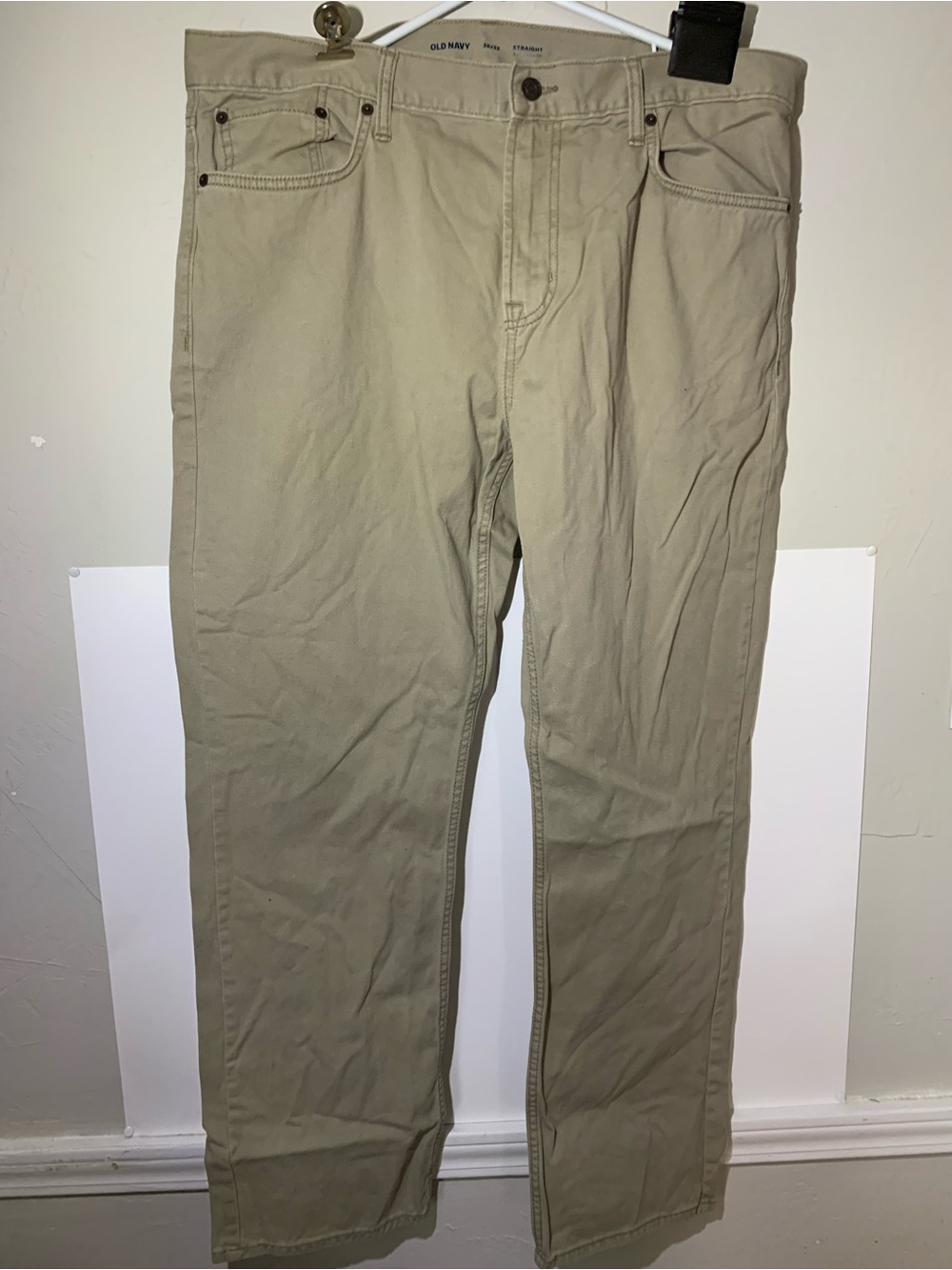 Old Navy Men's Light Khaki Straight Chinos